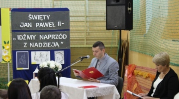 Idźmy naprzód z nadzieją - wielkie czytanie biografii Św. Jana Pawła II
