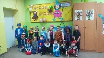 Dzień pluszowego misia i zabawa Andrzejkowa  w Przedszkolu