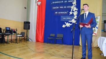 Dzień Edukacji Narodowej, Pasowanie pierwszoklasistów 