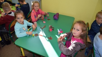Bibliotekarze z wizytą w przedszkolu
