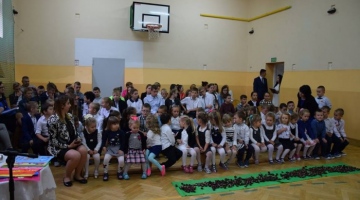 Dzień Edukacji Narodowej, Pasowanie pierwszoklasistów 