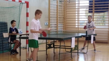 Drużynowy turniej - tenis stołowy