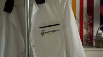 Otwarcie wspaniałego laboratorium biologiczno – chemicznego, będącego wygraną w konkursie Koloratorium