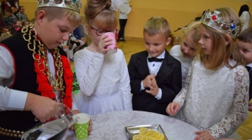 Dzień Edukacji Narodowej, Pasowanie pierwszoklasistów 