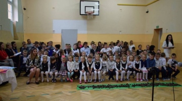 Dzień Edukacji Narodowej, Pasowanie pierwszoklasistów 