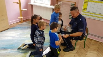 Kocham Cię Babciu, Kocham Cię Dziadku – odblaskowa akcja Policji